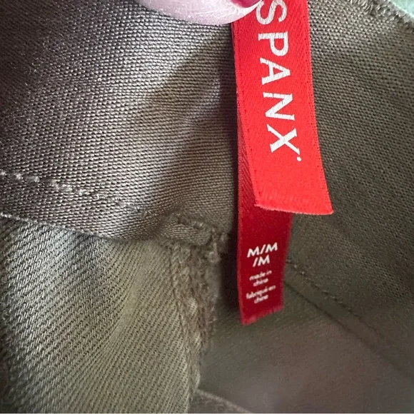 SPANX Stretch Twill Cropped Wide Leg Pants. Tan/taupe. Size Medium. - Picture 2 of 12